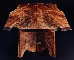 Natural detail with 'Walnut Flames' on another version of the Butterfly's Shadow Table by Michael Elkan